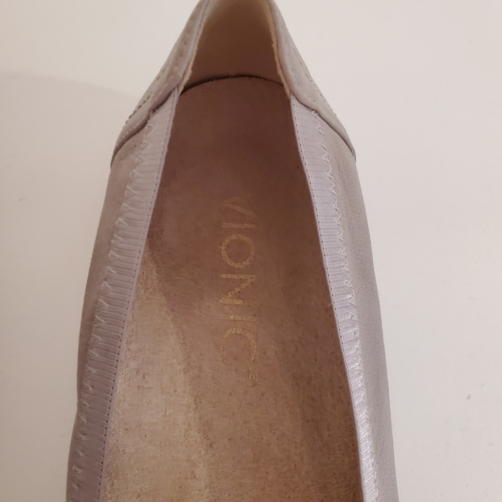 Vionic Flat Shoes Women's Size 5 - Picture 4 of 12